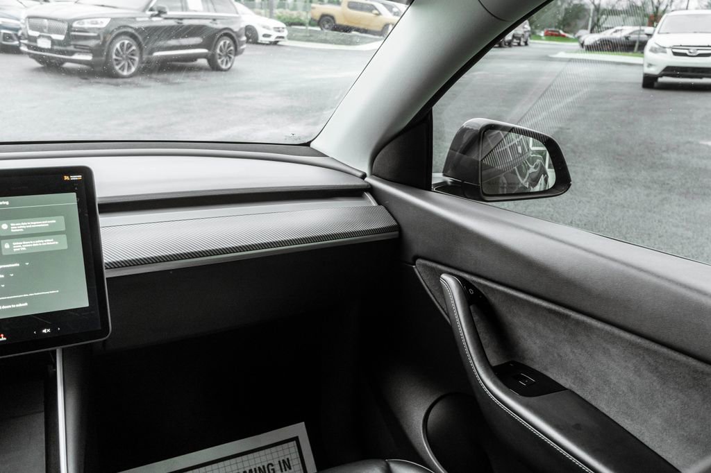 Used 2020 Tesla Model Y Long Range image 13