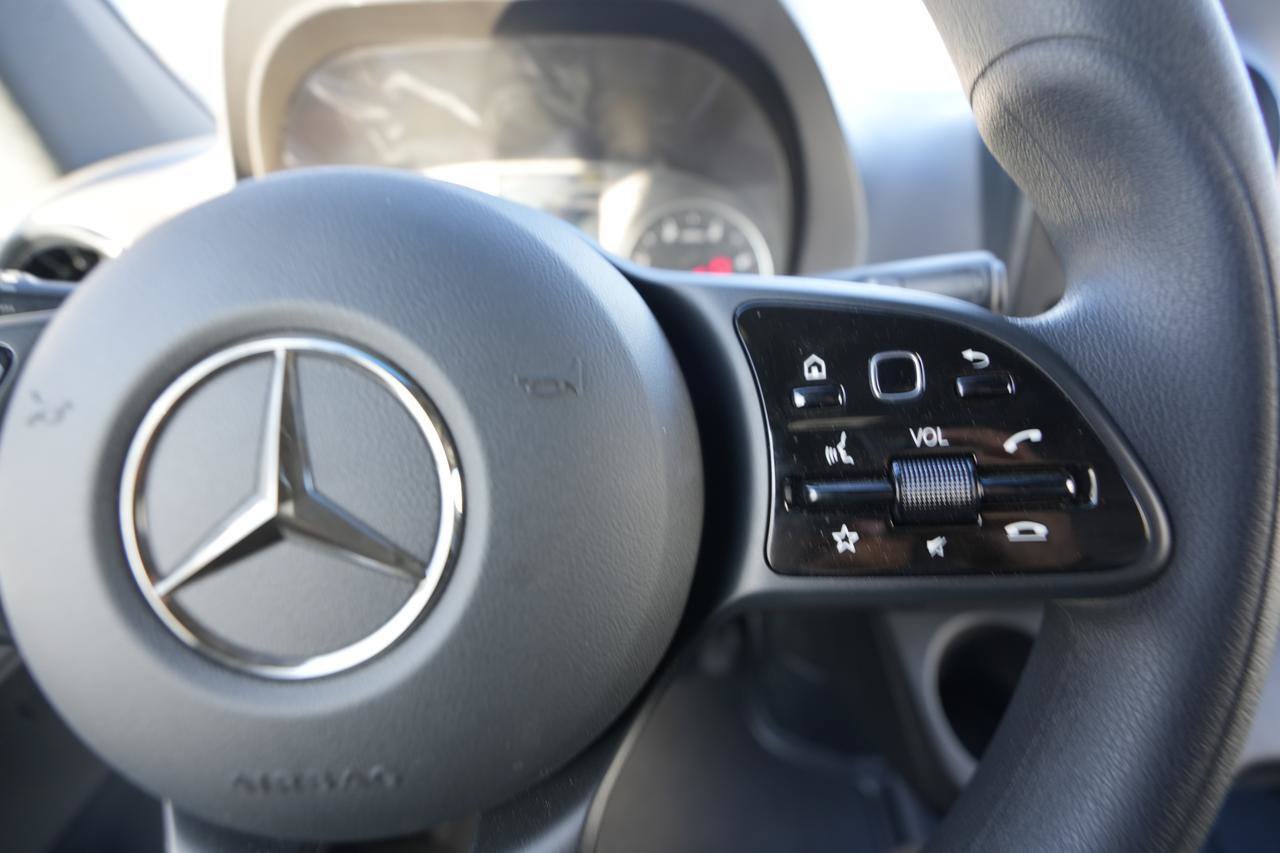 Used 2024 Mercedes-Benz Sprinter 2500 image 23