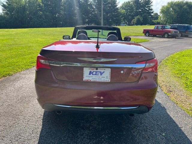 Used 2014 Chrysler 200 Touring FWD image 4