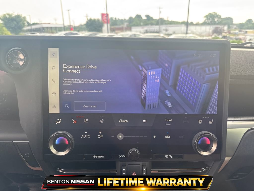 Used 2024 Lexus GX 550 w/ Accessory Package (2T) AWD/4WD image 18