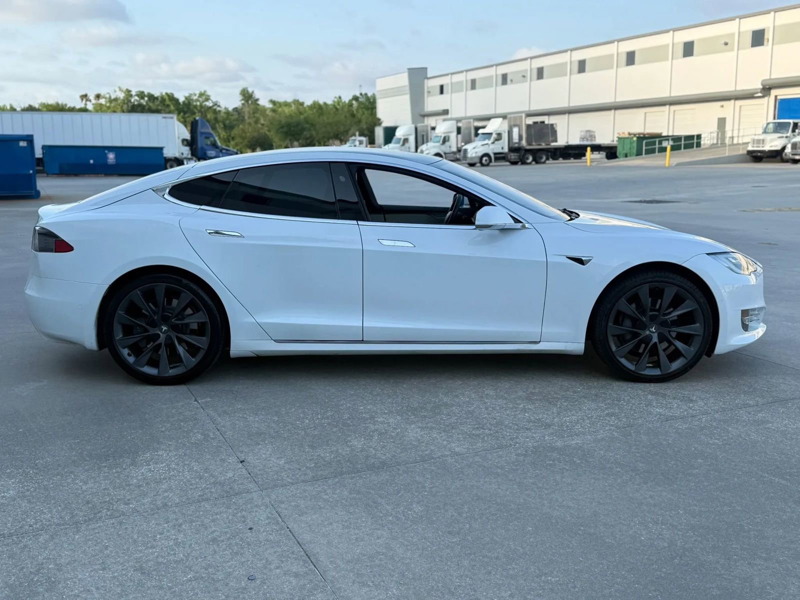 Used 2020 Tesla Model S AWD image 6