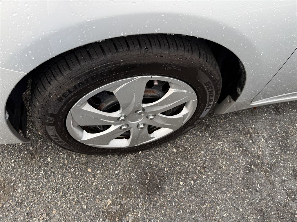 Used 2013 Toyota Corolla LE image 7