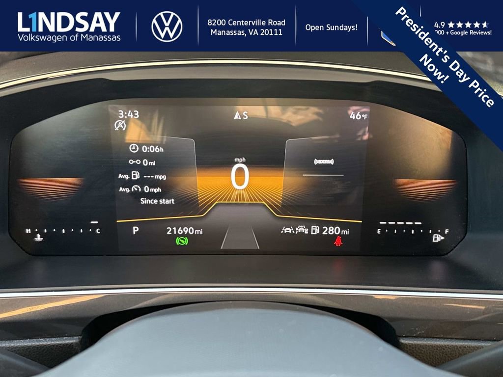 Used 2024 Volkswagen Tiguan SE R-Line image 23