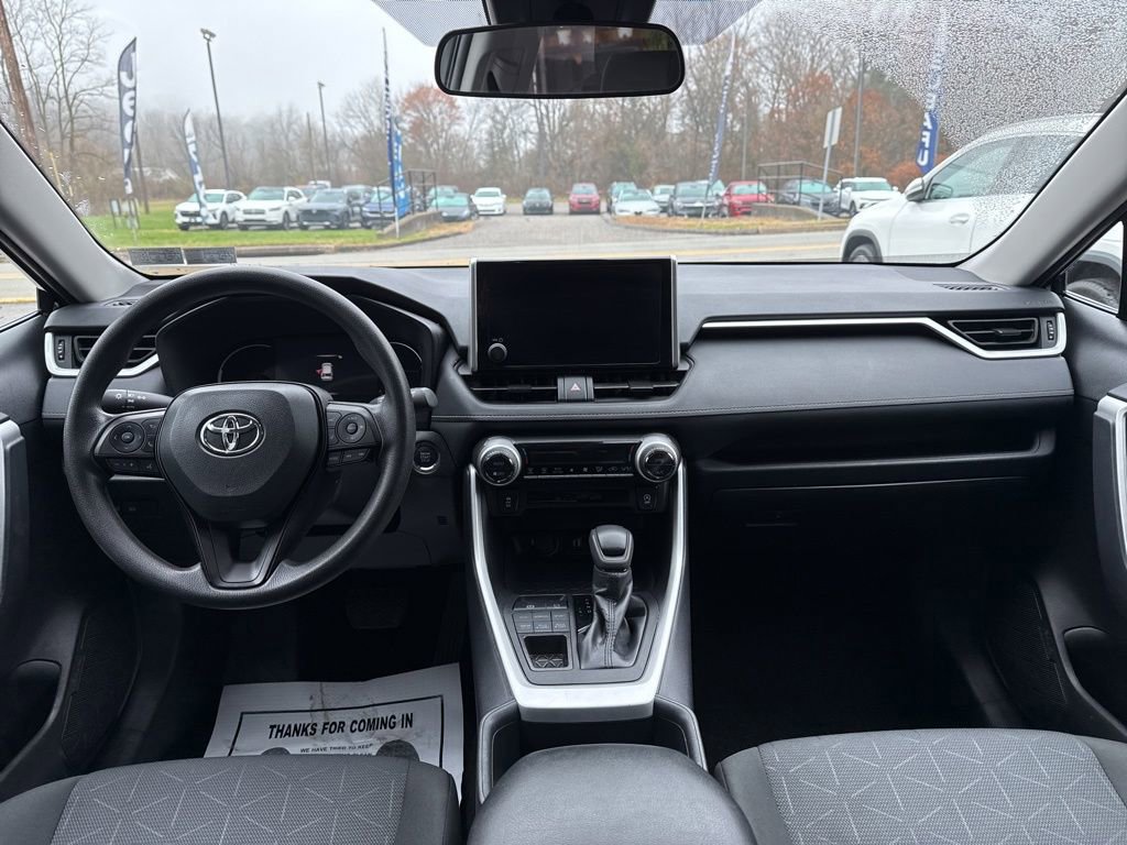 Used 2025 Toyota RAV4 XLE image 11