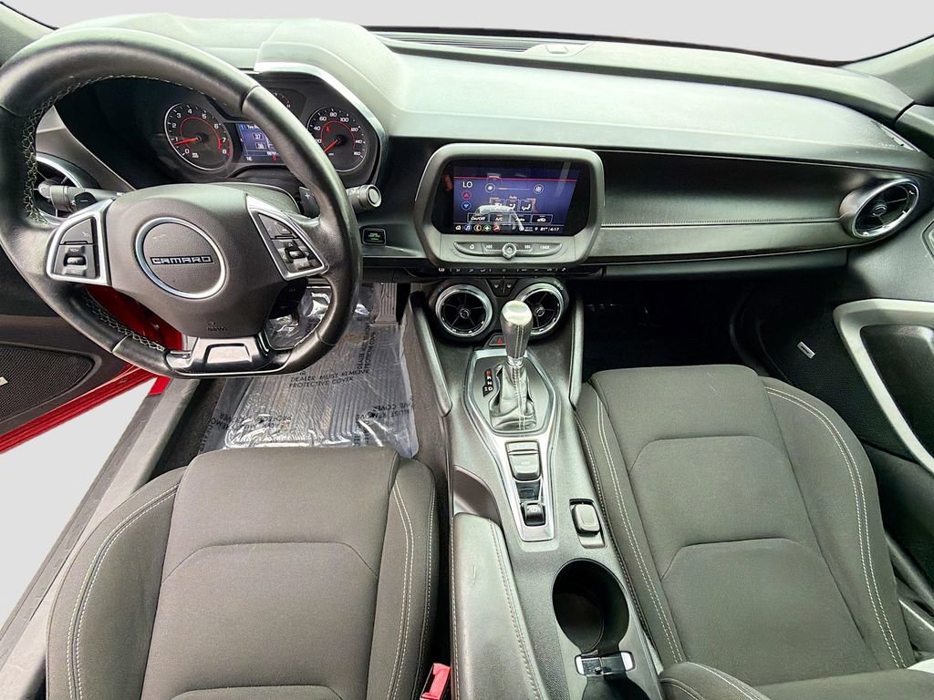 Used 2021 Chevrolet Camaro LT w/ Technology Package image 14