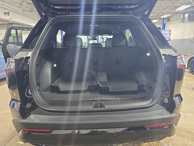 New 2026 Chevrolet Equinox RS w/ Convenience Package III AWD/4WD image 15