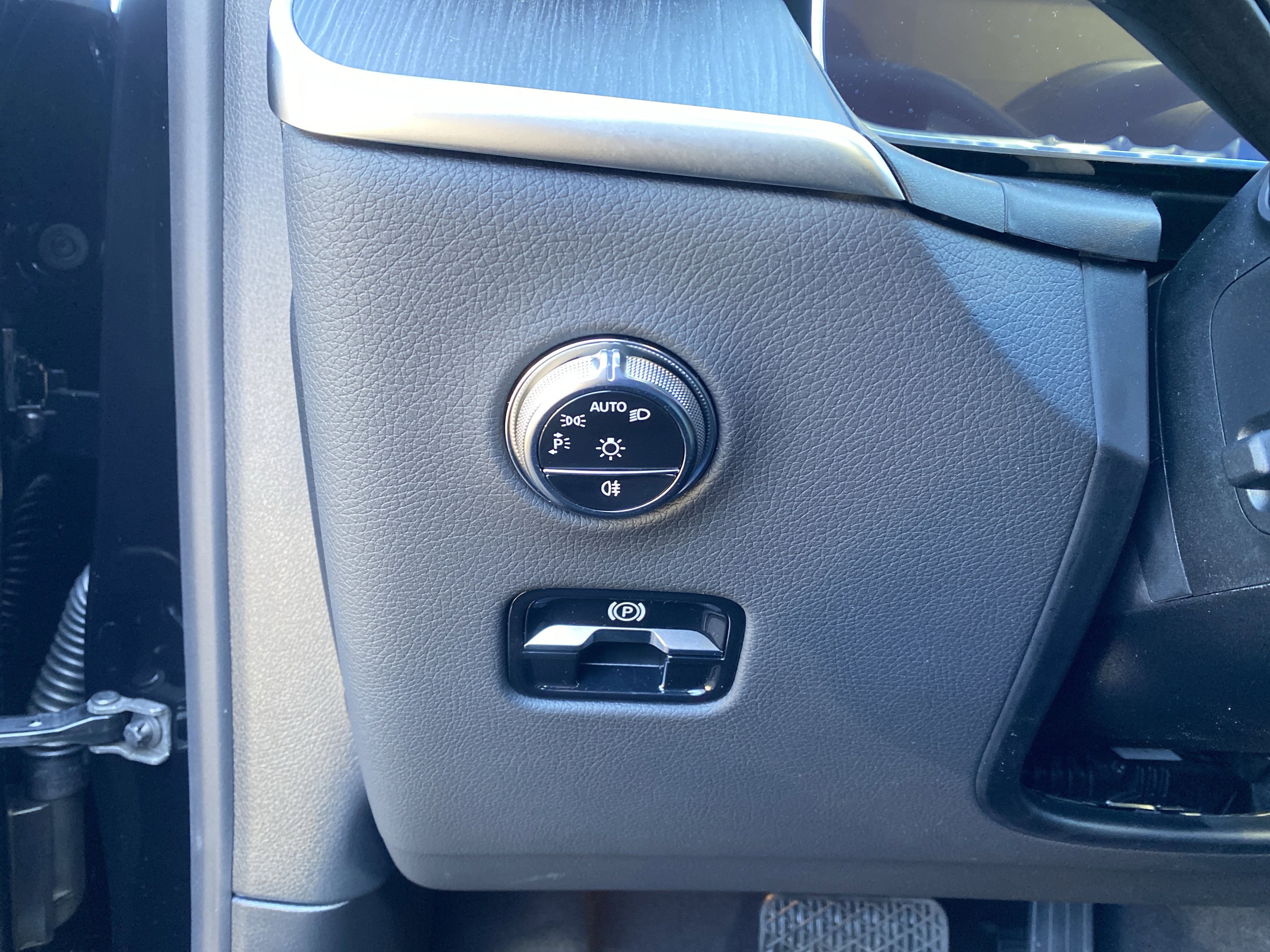 Used 2026 Mercedes-Benz GLC 300 4MATIC image 11