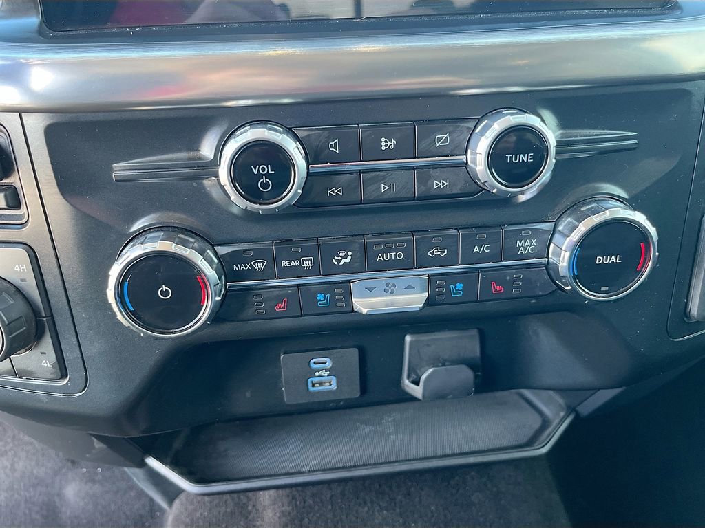 Used 2022 Ford F150 Lariat w/ Equipment Group 501A Mid image 16