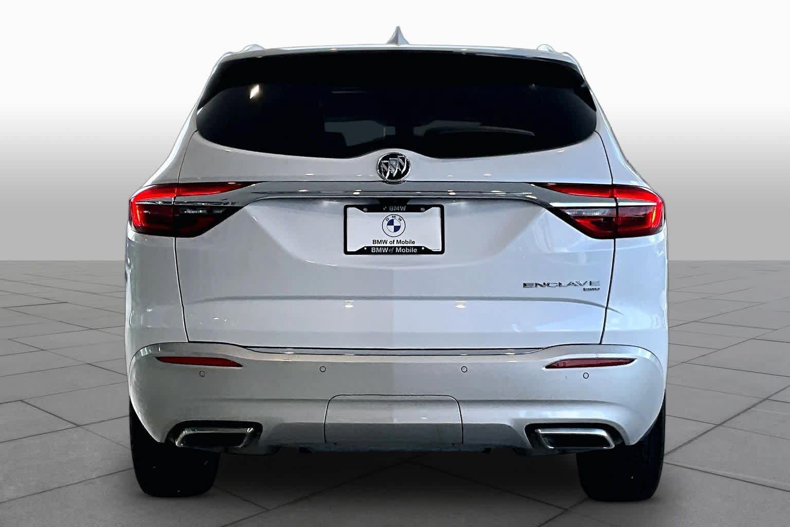 Used 2019 Buick Enclave Avenir w/ Avenir Technology Package AWD/4WD image 4