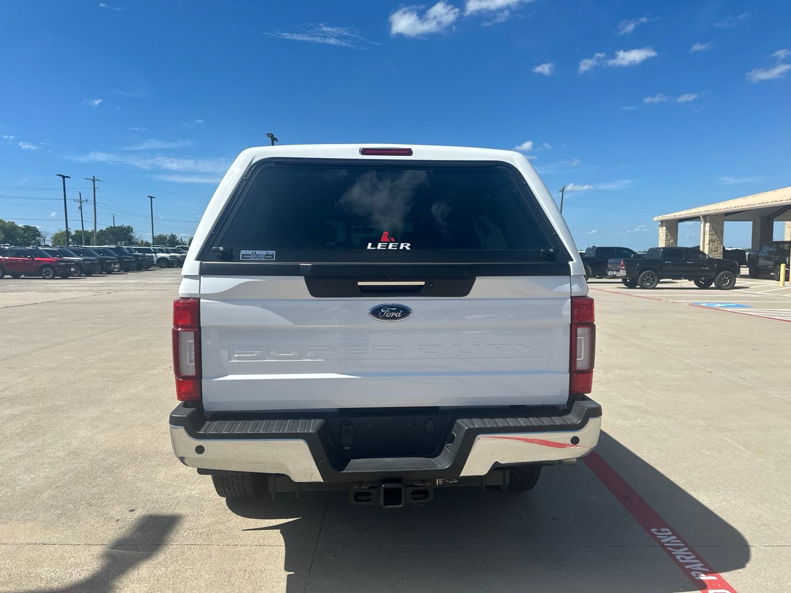 Used 2022 Ford F350 Lariat w/ Lariat Ultimate Package AWD/4WD image 4