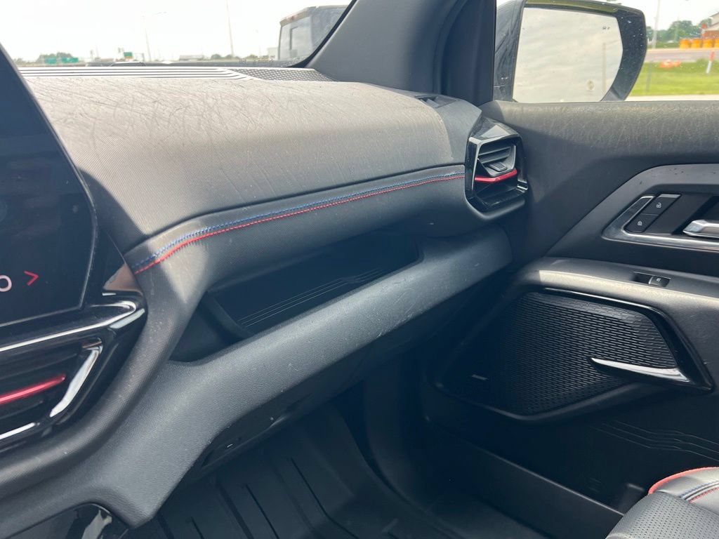 Used 2024 Chevrolet Silverado EV RST AWD/4WD image 18