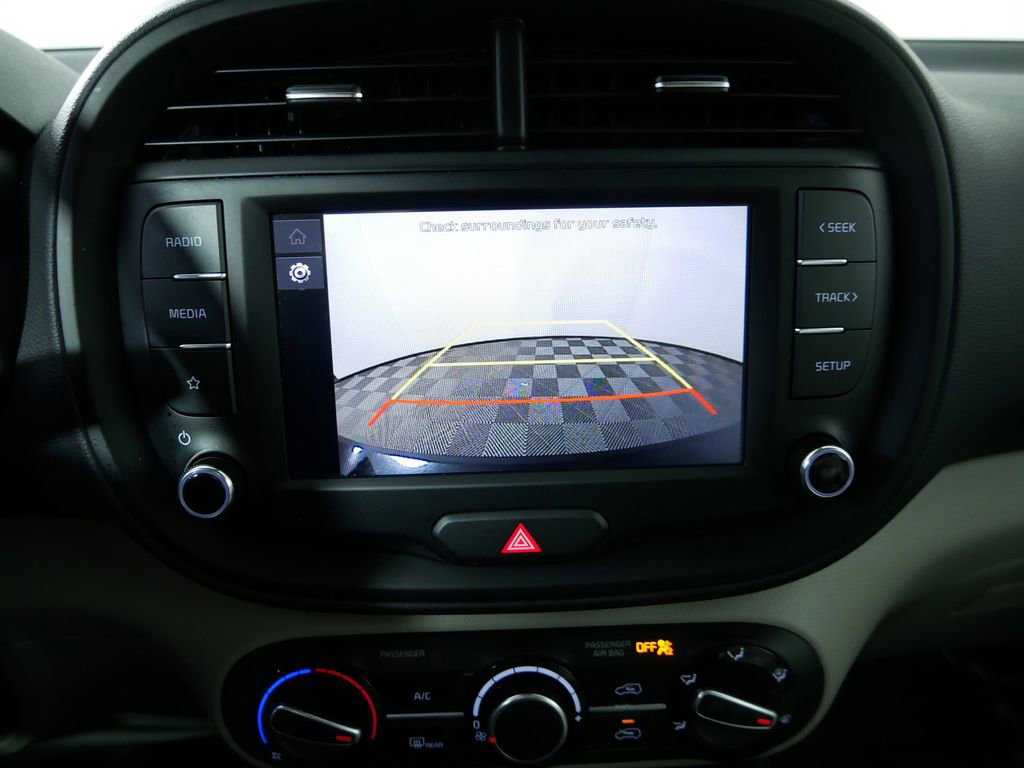 Used 2025 Kia Soul LX image 34