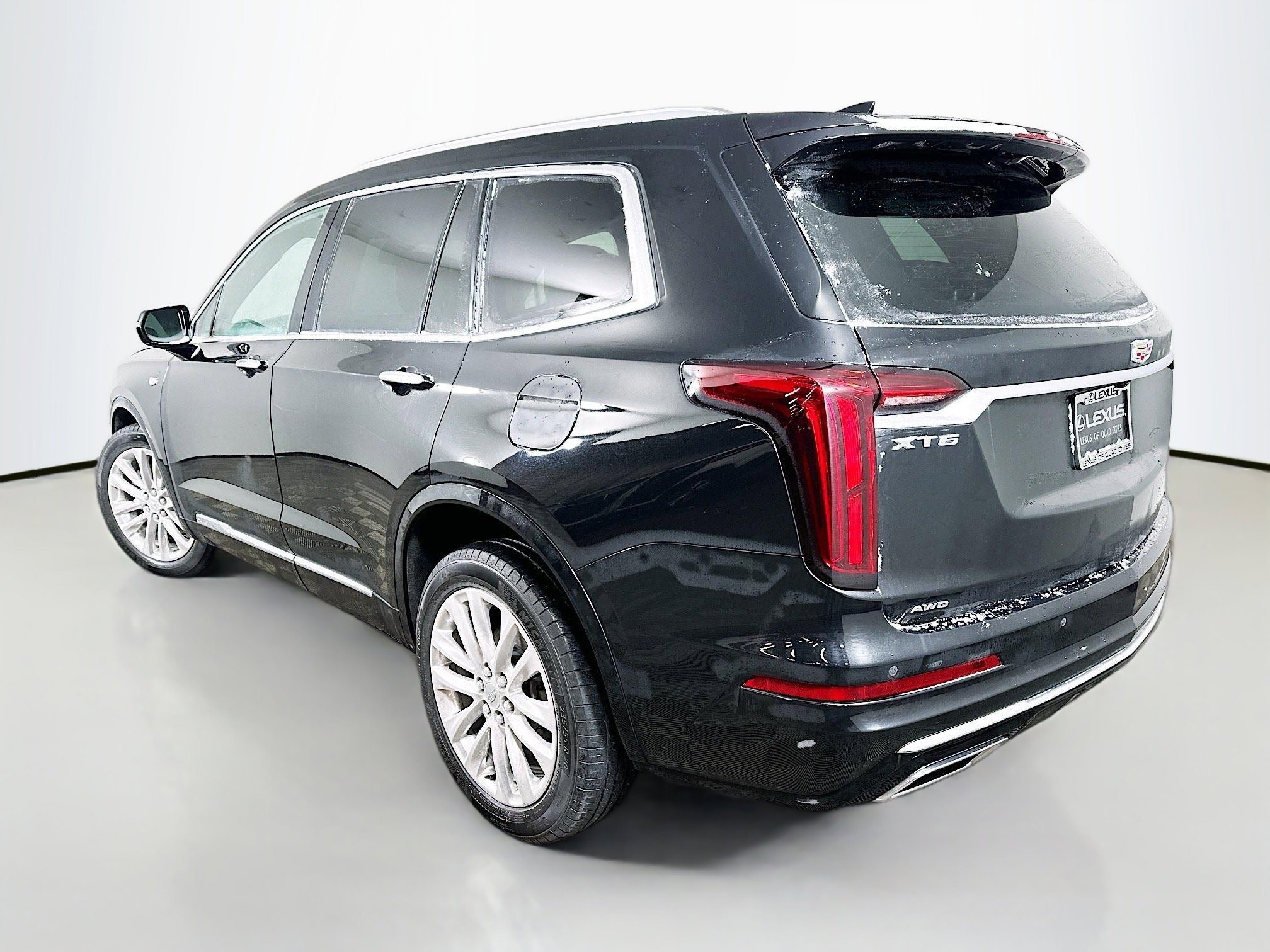 Used 2023 Cadillac XT6 Premium Luxury image 5