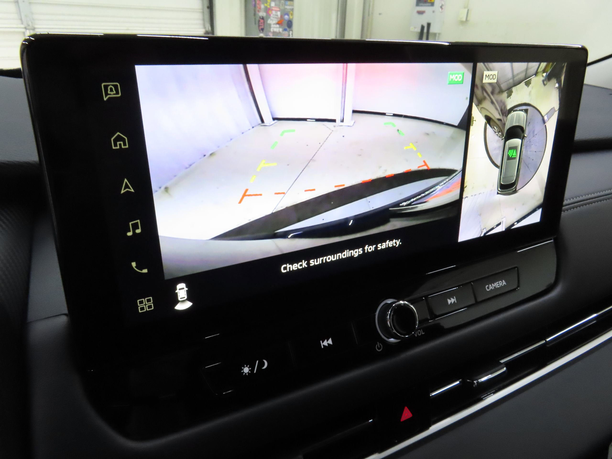 New 2025 Mitsubishi Outlander SE image 17