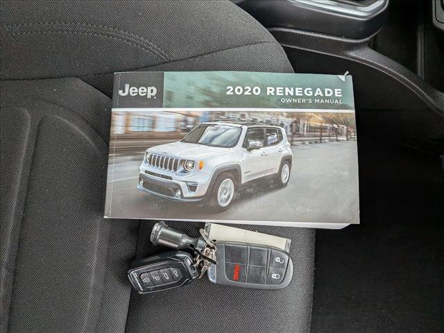 Used 2020 Jeep Renegade Latitude AWD/4WD image 22