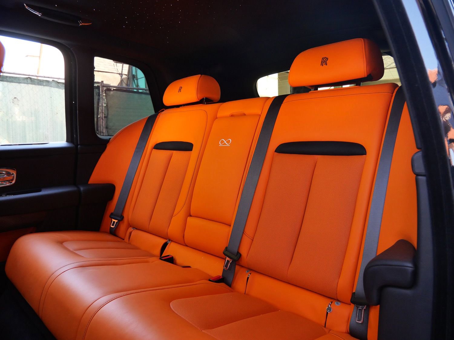 Certified 2024 Rolls-Royce Cullinan Black Badge image 8