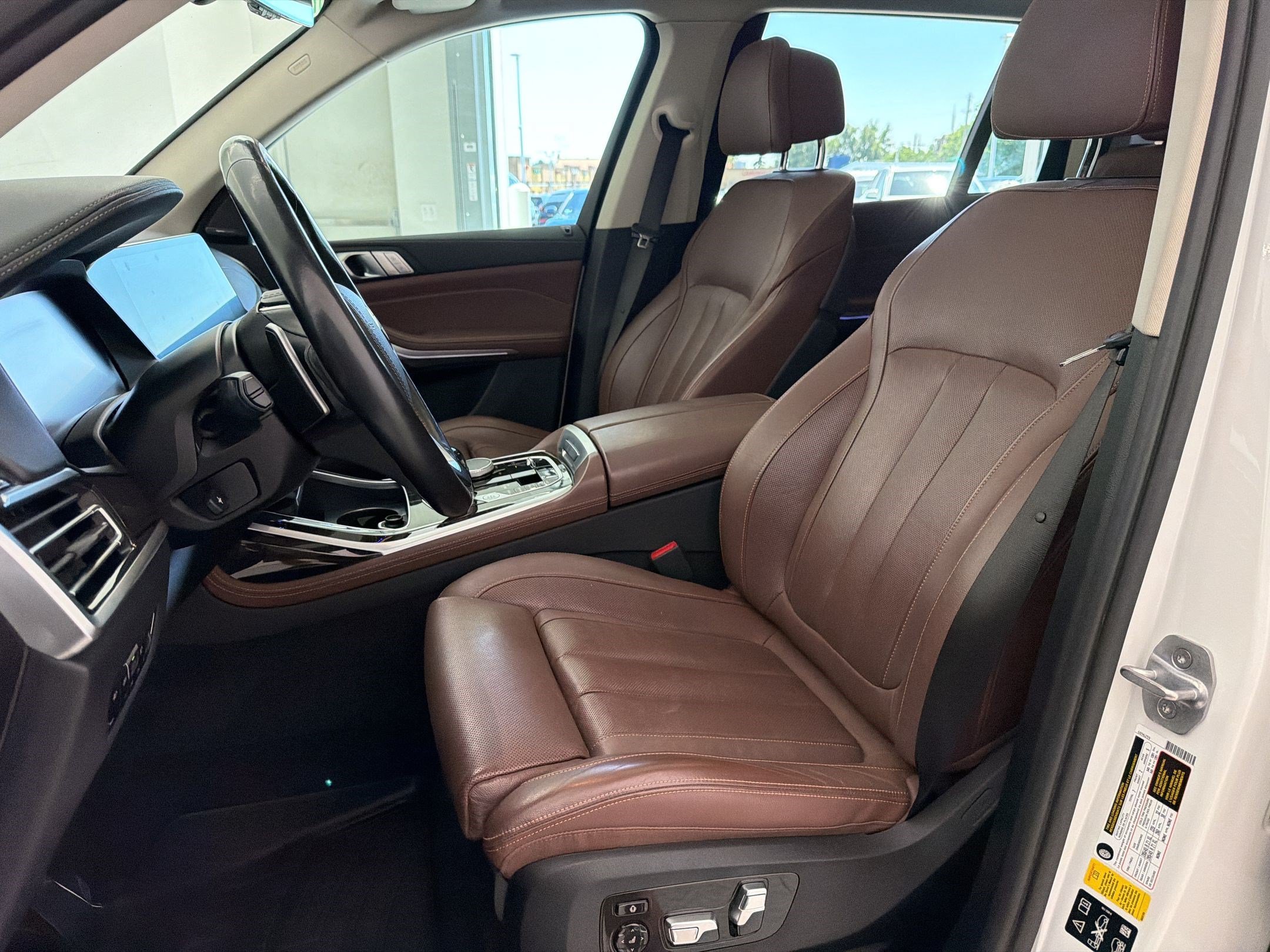 Used 2020 BMW X7 M50i AWD/4WD image 5