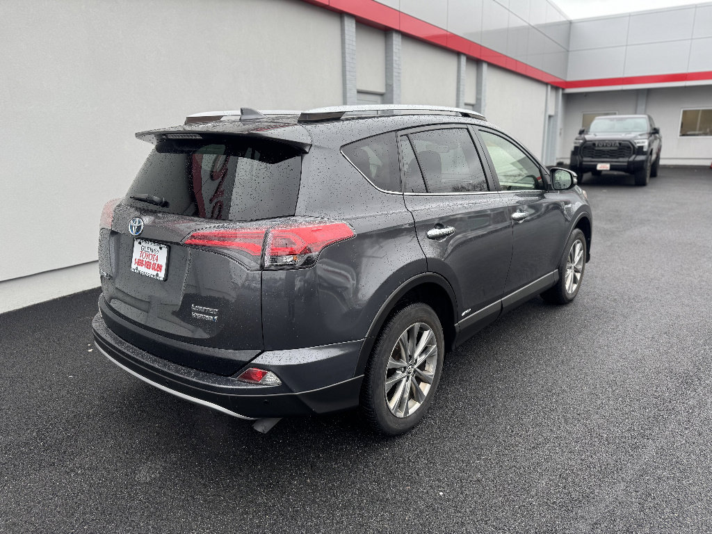 Used 2017 Toyota RAV4 Limited w/ Advanced Technology Package image 5
