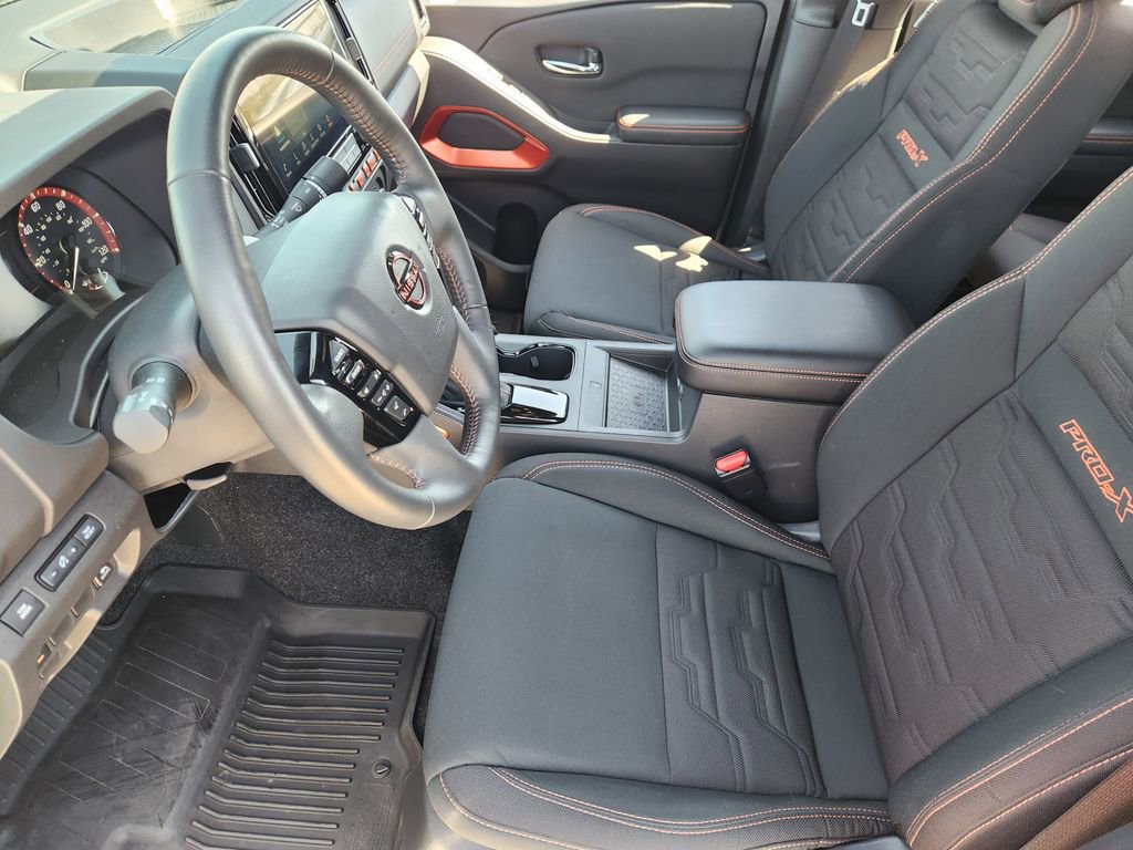 Used 2025 Nissan Frontier Pro-X w/ Pro Convenience Package image 9