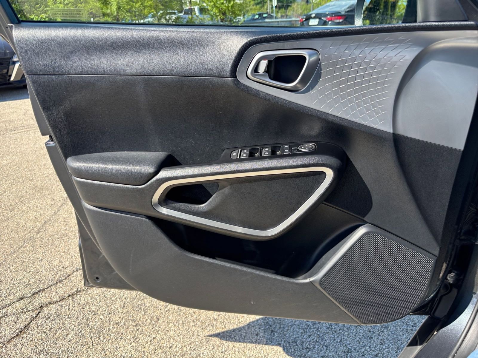 Used 2024 Kia Soul LX w/ Option Group 015 FWD image 18