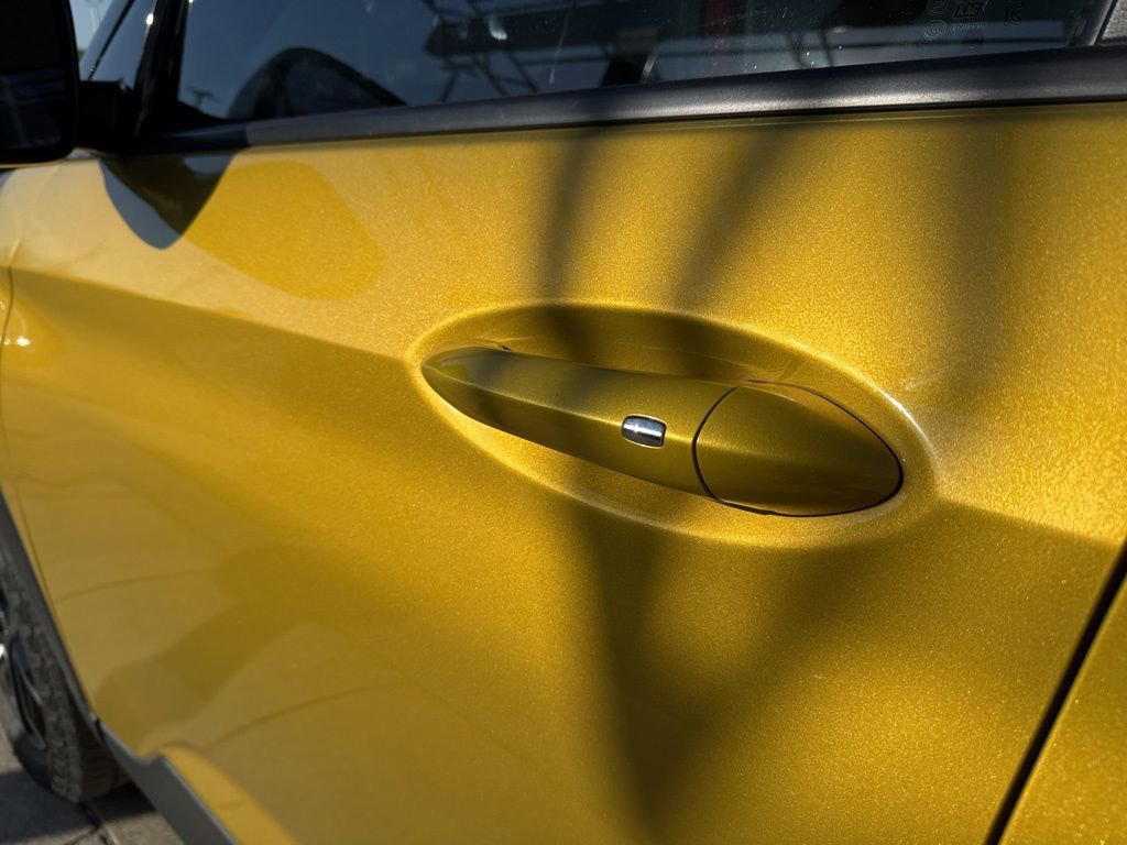 Used 2023 Chevrolet TrailBlazer ACTIV w/ Sun and Liftgate Package image 9