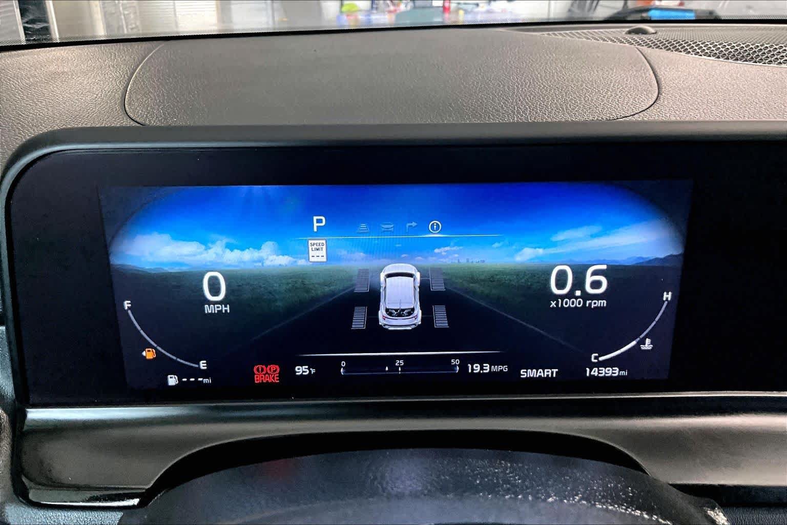 Certified 2025 Kia Seltos SX w/ SX Sunroof Package AWD/4WD image 26