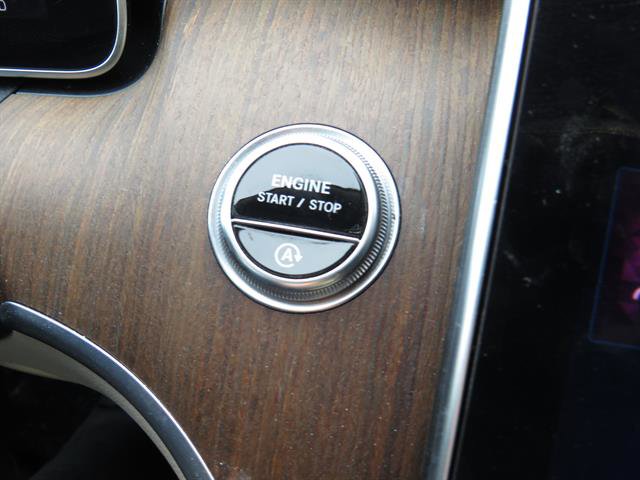 Certified 2022 Mercedes-Benz C 300 4MATIC Sedan image 12