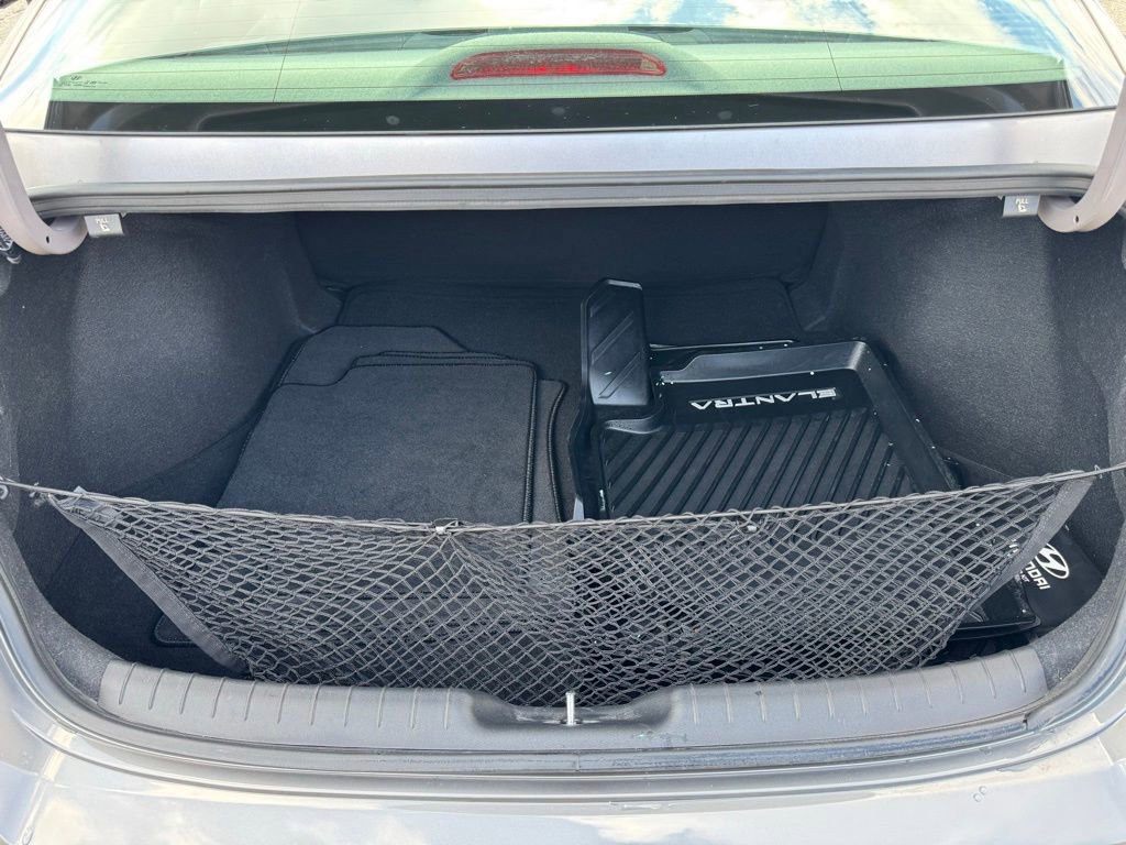 Used 2023 Hyundai Elantra SEL image 33