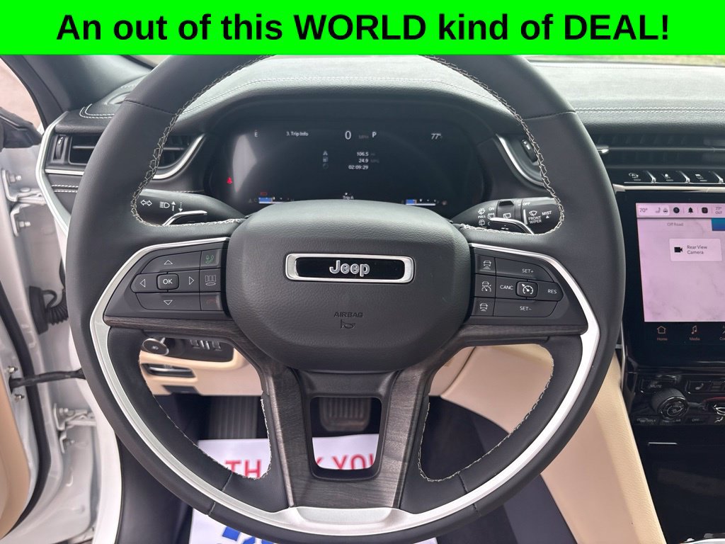 Used 2023 Jeep Grand Cherokee Limited AWD/4WD image 19