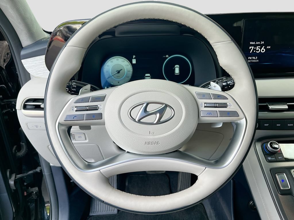 Used 2024 Hyundai Palisade Calligraphy FWD image 11