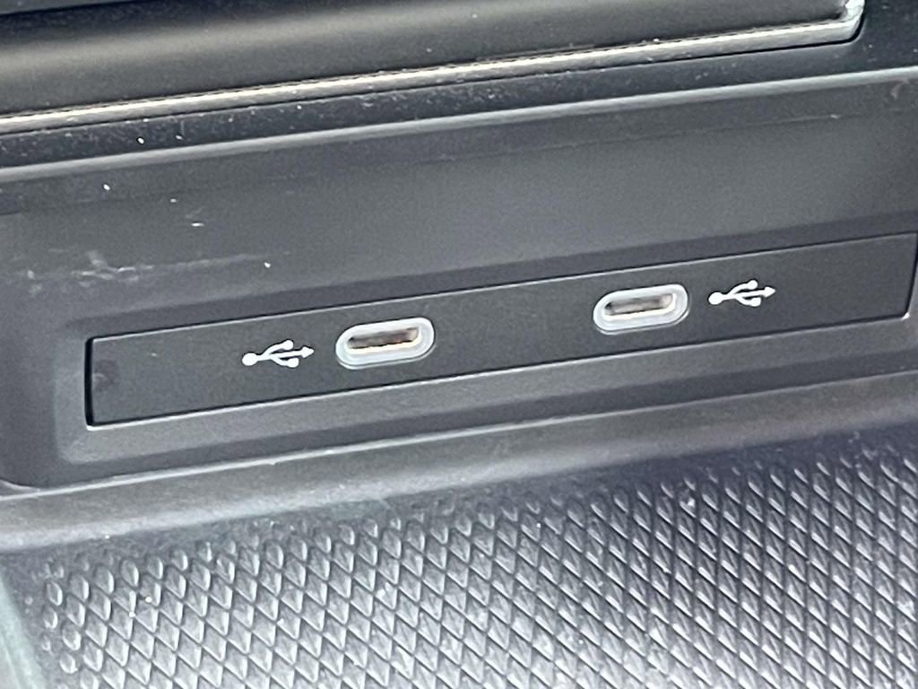 Used 2024 Volkswagen Atlas Cross Sport SE image 27