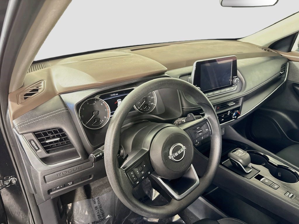 Used 2023 Nissan Rogue S FWD image 22