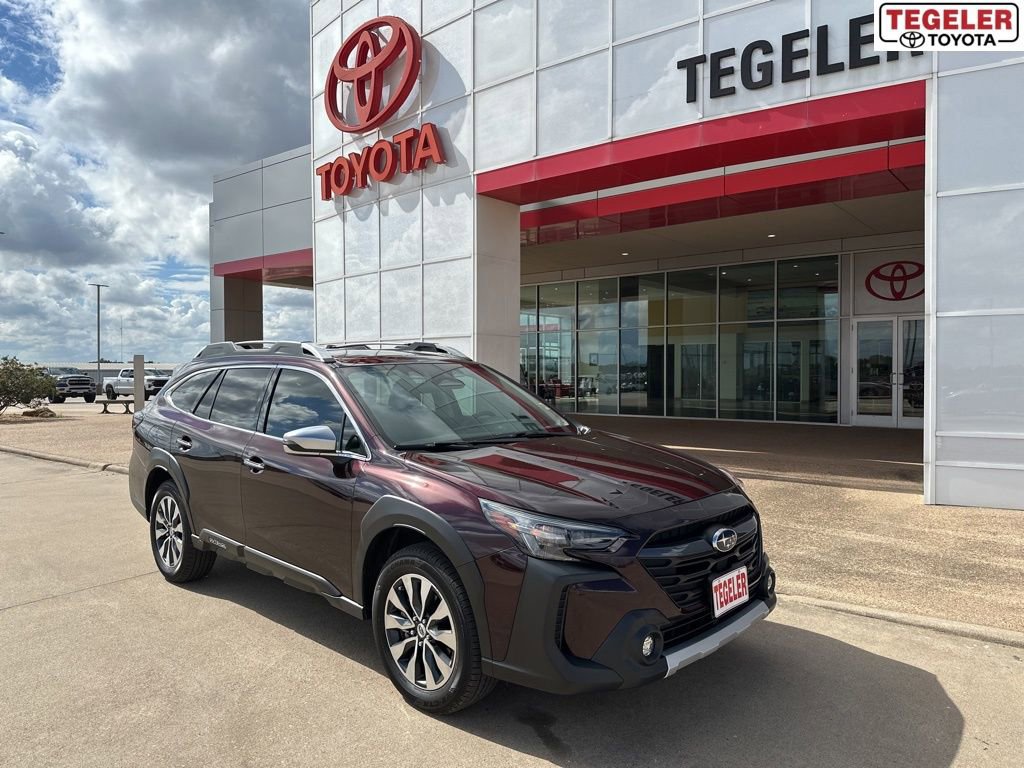 Used 2023 Subaru Outback Touring image 1