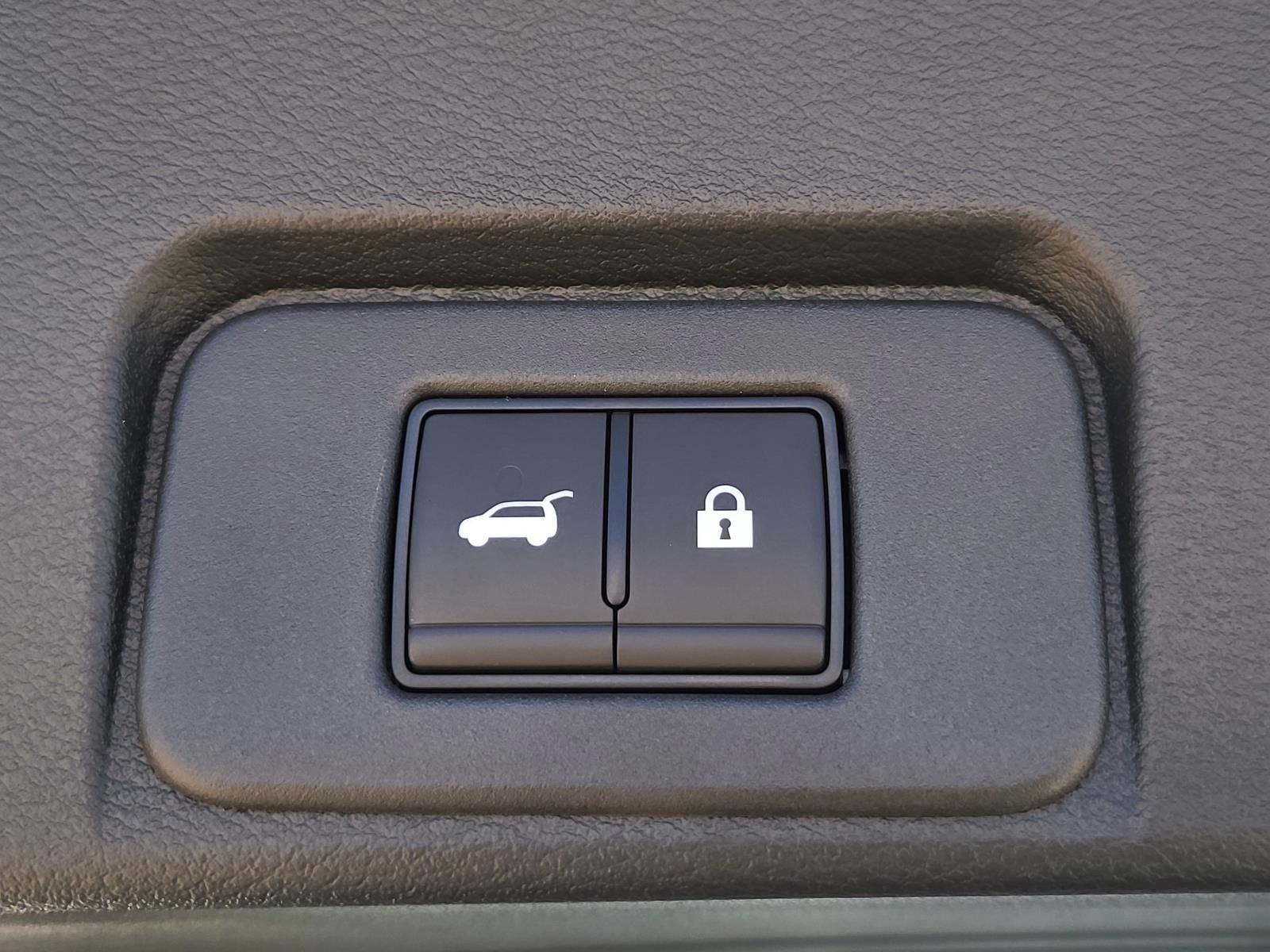 New 2026 Nissan Rogue Platinum image 16