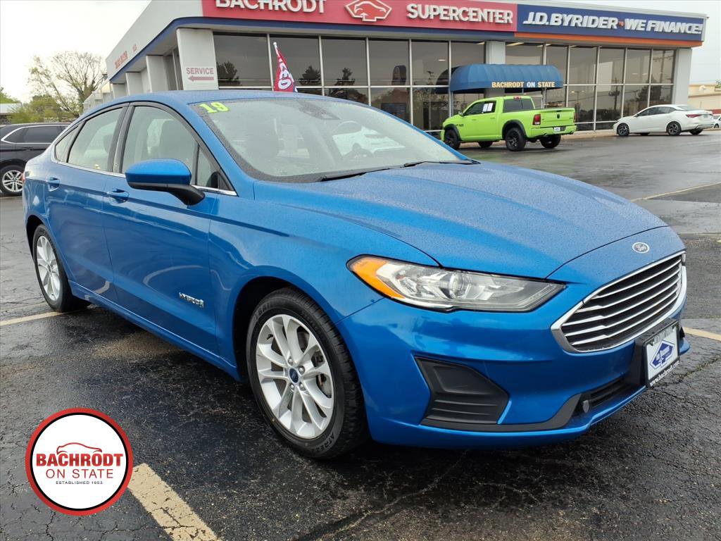 Used 2019 Ford Fusion SE FWD image 1