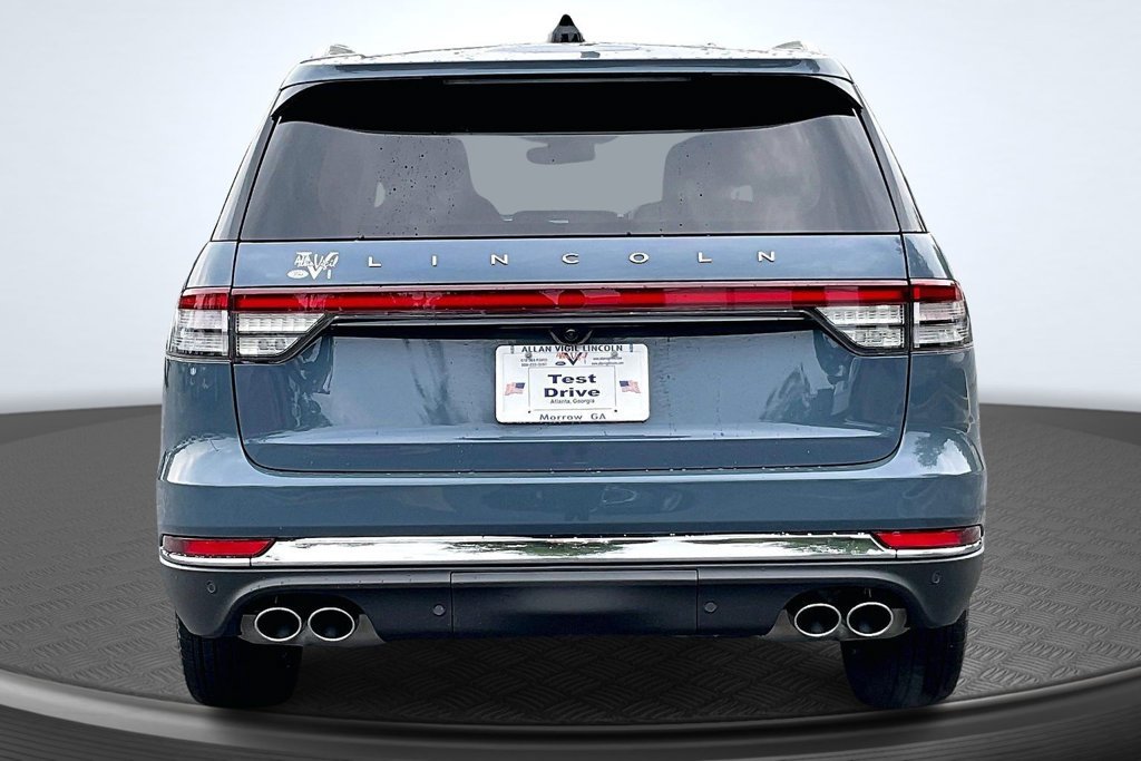 Used 2026 Lincoln Aviator 2WD image 6