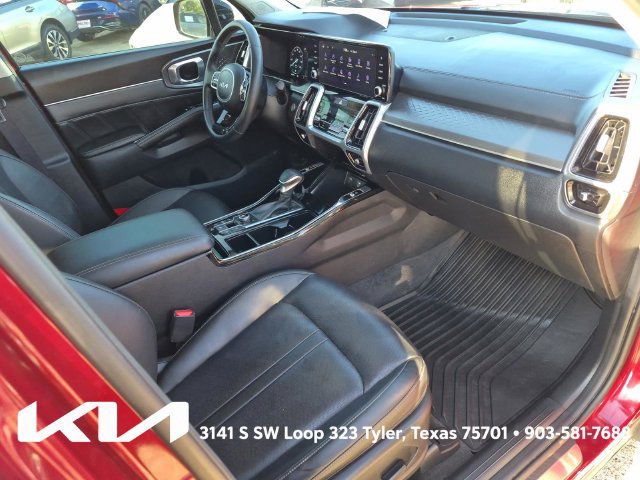 Certified 2023 Kia Sorento SX AWD/4WD image 13