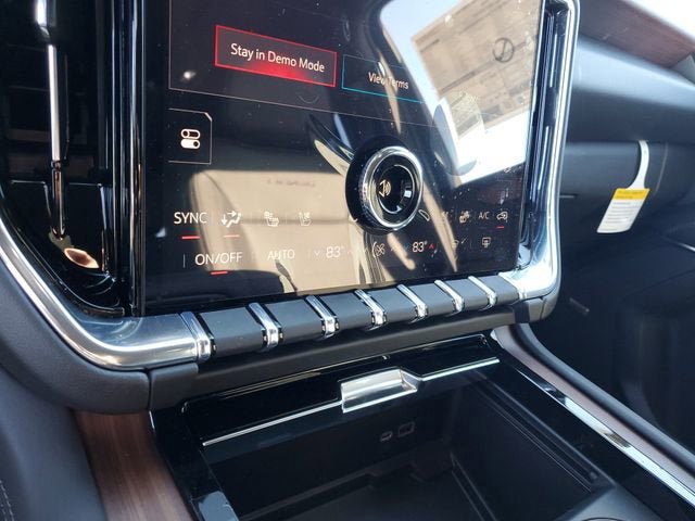 New 2026 GMC Yukon XL Denali w/ Sun & Power Step Package AWD/4WD image 23