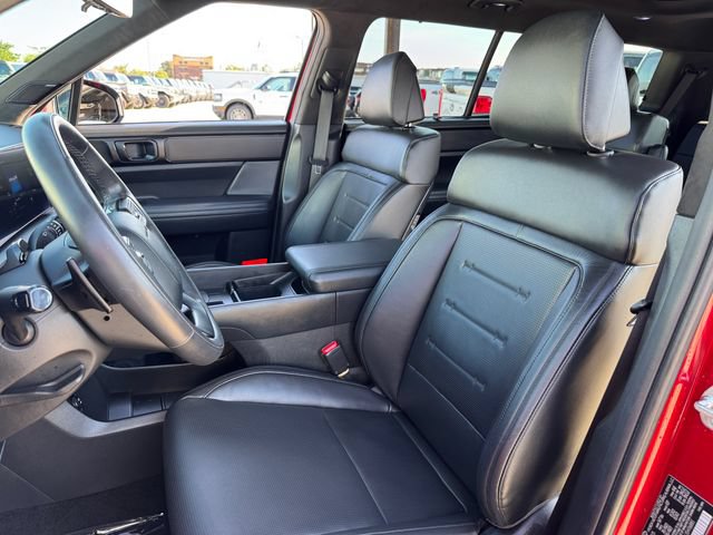 Used 2025 Hyundai Santa Fe Calligraphy AWD/4WD image 14