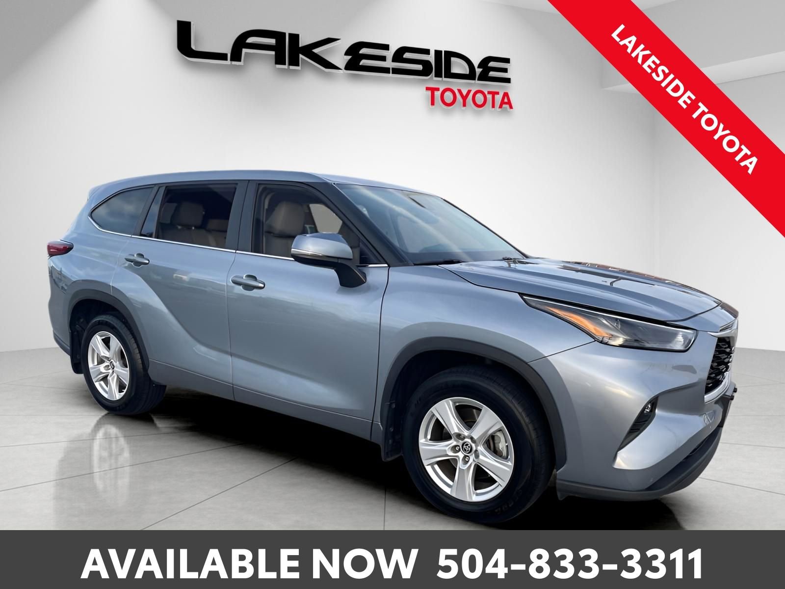 Used 2023 Toyota Highlander LE image 8