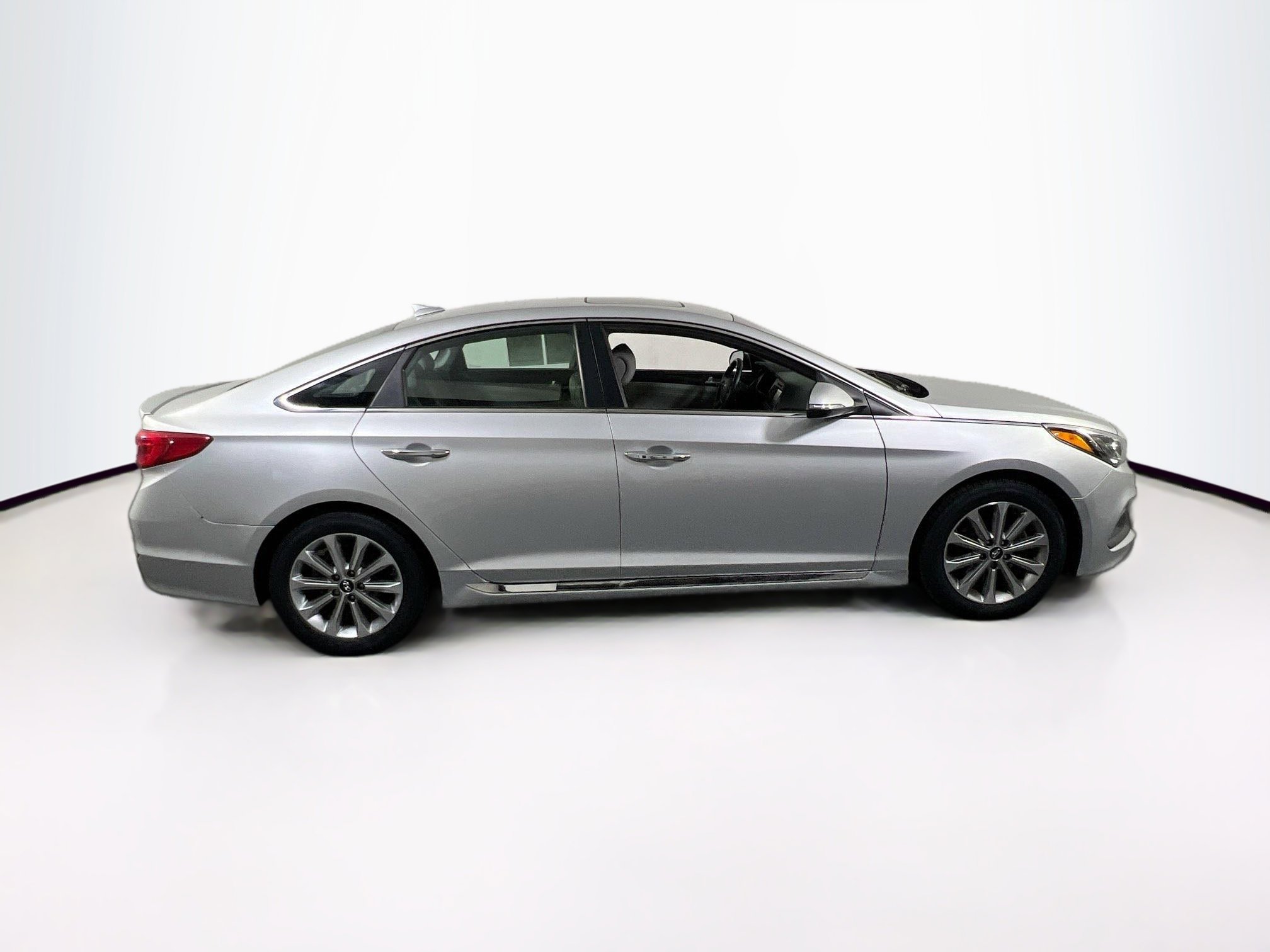 Used 2016 Hyundai Sonata Limited FWD image 4