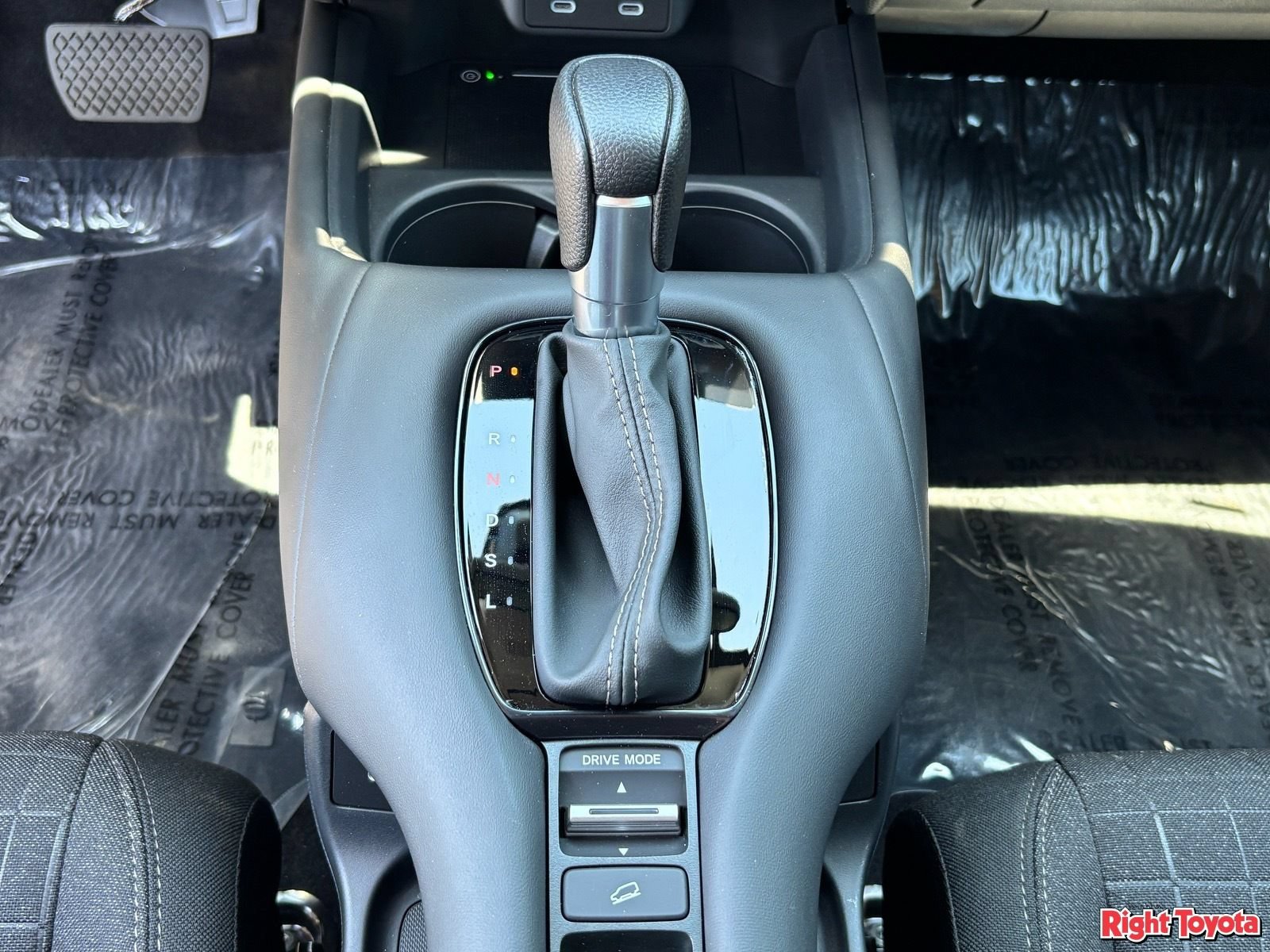 Used 2027 Honda HR-V LX image 30