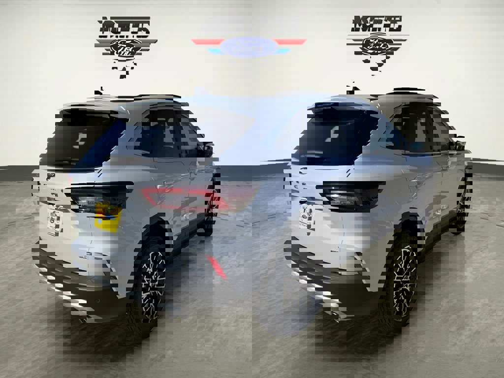 New 2026 Ford Escape Plug-in Hybrid image 5