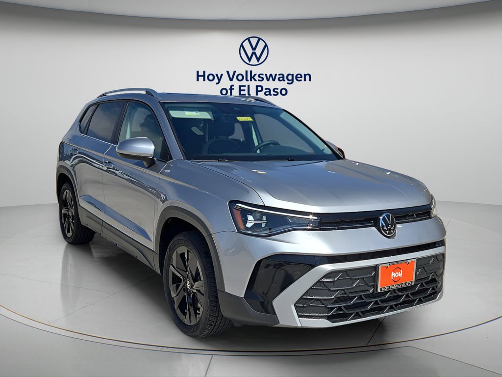 New 2026 Volkswagen Taos SE FWD image 1