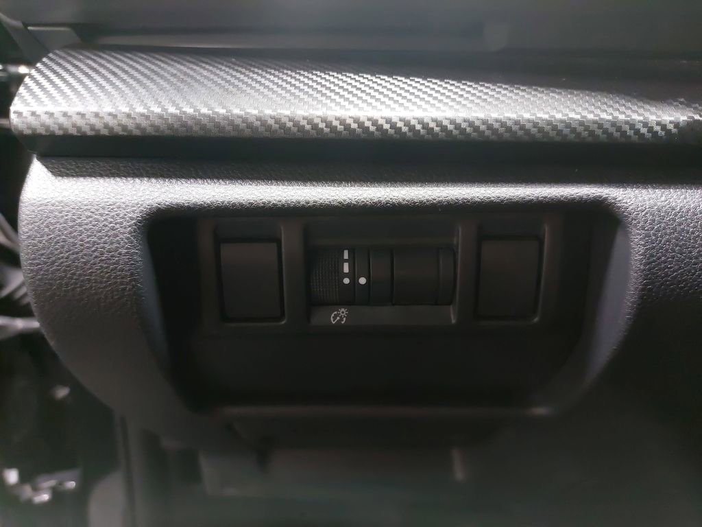 Used 2024 Subaru Crosstrek 2.0i Premium image 25