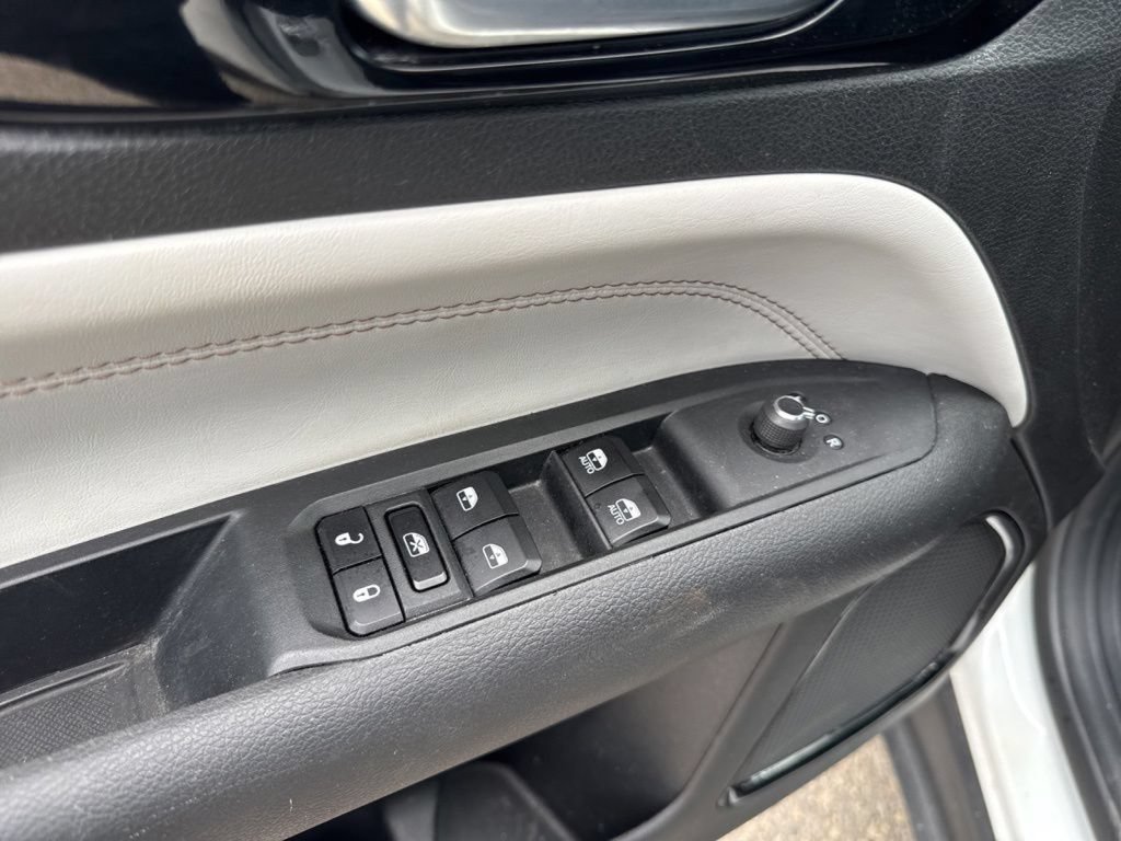 Used 2025 Jeep Compass Limited AWD/4WD image 27