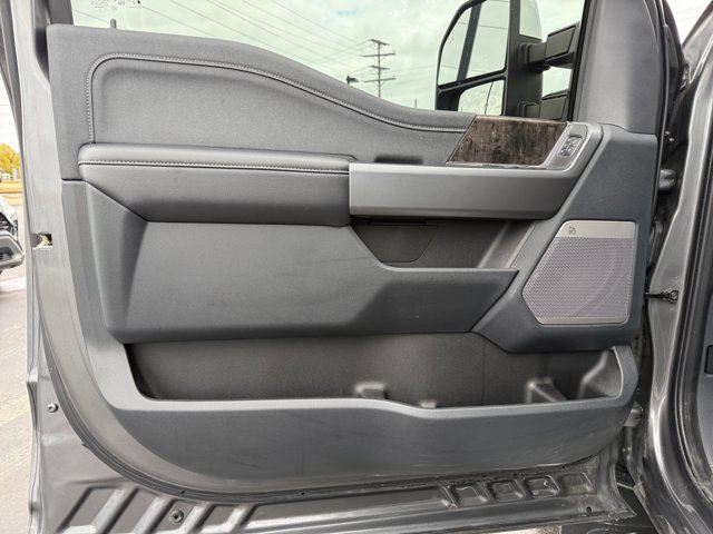 Certified 2025 Ford F250 Lariat w/ Chrome Package AWD/4WD image 36