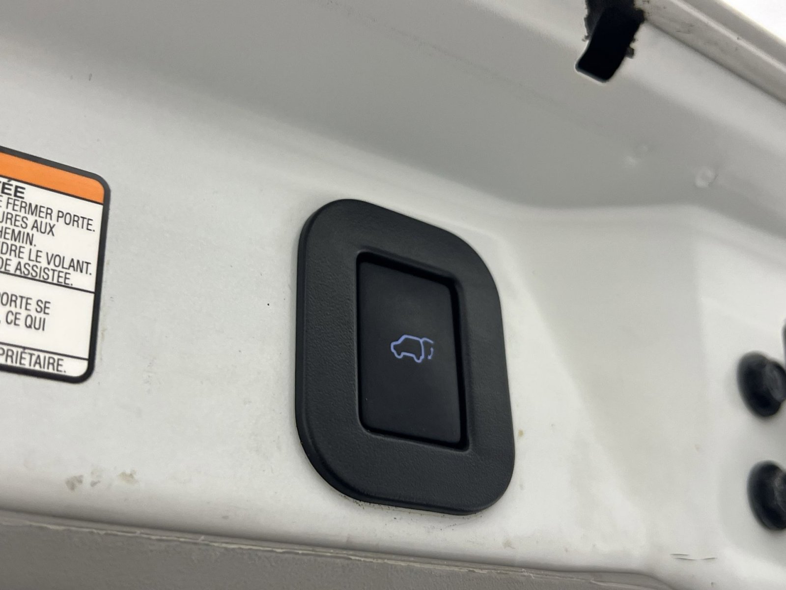 Used 2018 Toyota Sienna SE Premium image 24