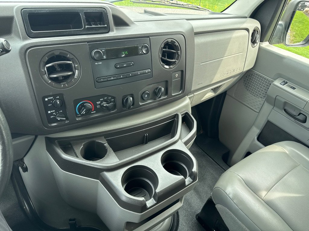 Used 2013 Ford E-350 and Econoline 350 XL w/ PWR Windows & Locks Group image 15