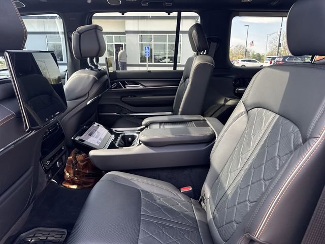 Used 2024 Jeep Grand Wagoneer Series III w/ Rear Seat Video Group 1 AWD/4WD image 25